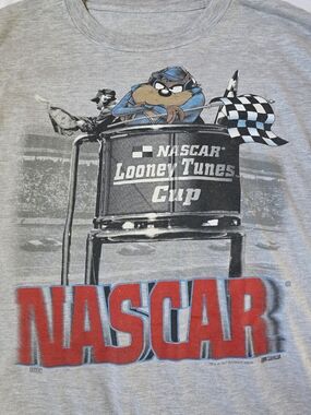 Nascar Warner Bros. Gray‎ Looney Tunes Cup Graphic Tee Taz Tasmanian Devil